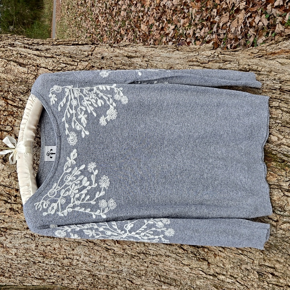 RAIN + ROSE Gray Angora Blend Knit Sweater With Floral Embroidery. Size S.